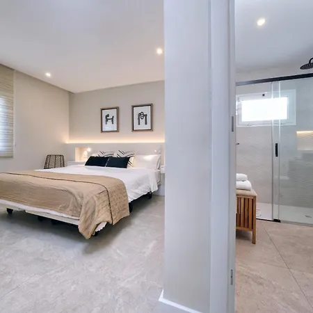 Holiday home La Joya Suites- Near The