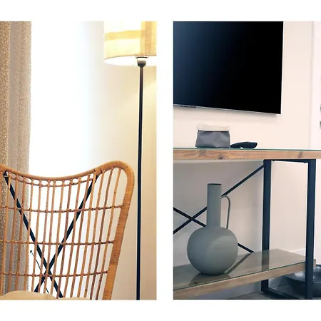 La Joya - Near To The By Lanzarote 卡门港